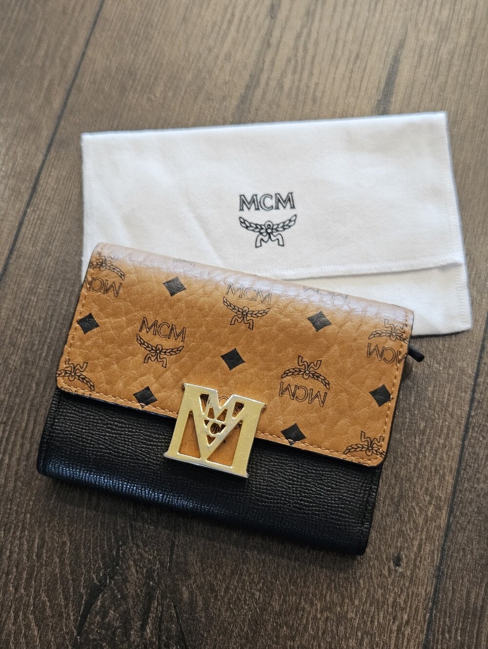 MCM Visetos Cognac Black Trifold Compact Wallet Gold Logo + Dust Bag